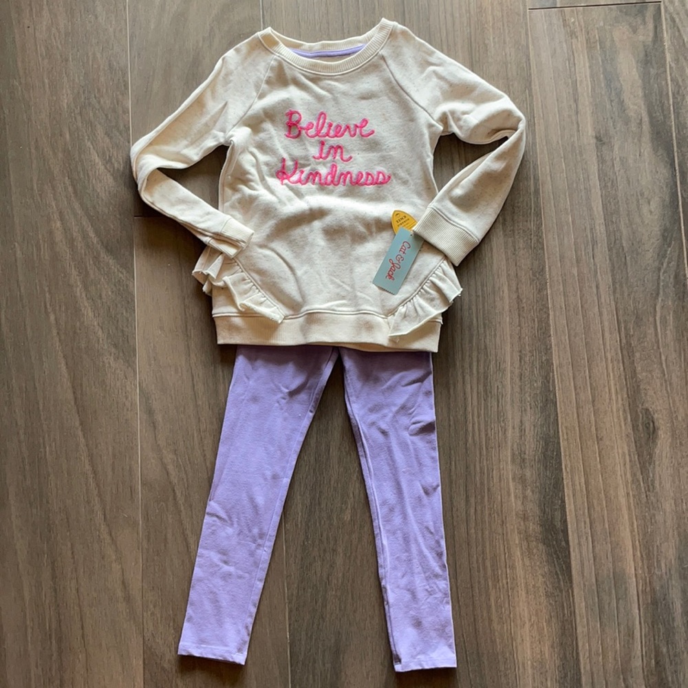 Brand new Cat & Jack matching set Size 5T